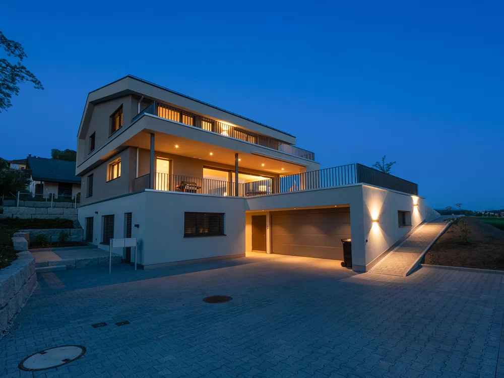 Einfamilienhaus Hedingen – Blaue Stunde, De Luigi AG